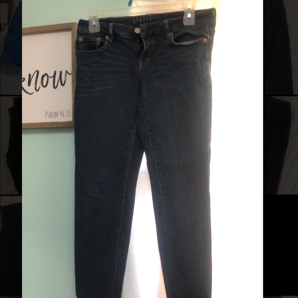 Aeropostale skinny jeans.  Size 6 petite.
